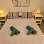 Sea Breeze By Helloapartments Apartmán