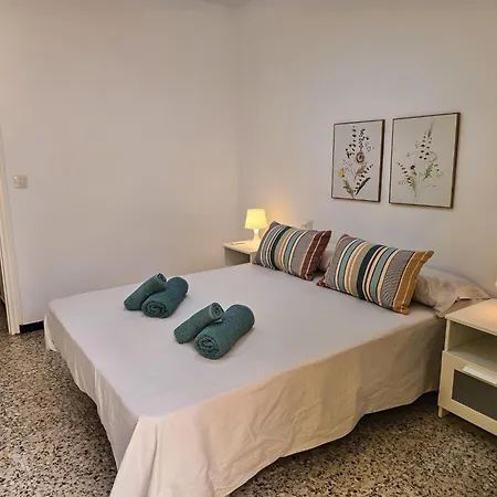 Apartment Sea Breeze By Helloapartments